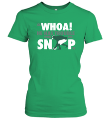 He has trouble with the snap Shirt Women's T-Shirt - KnowlegdeTee
